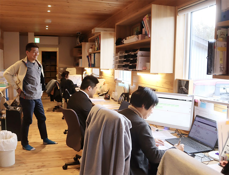 清水先生と事務スタッフさん